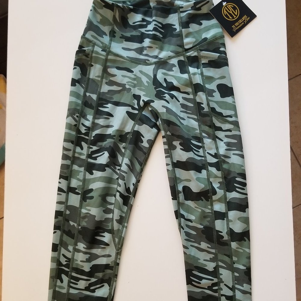 Til You Collapse Camo green leggings with pockets